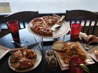 Pearl Street Pizzeria & Pub