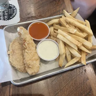 Kids&apos; Chicken Tenders (2pc)