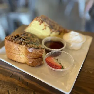 &quot;Creme Brûlée&quot; Stuffed French Toast