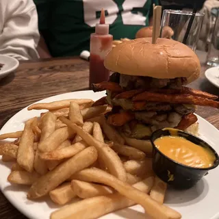 The Christmas Dinner Burger