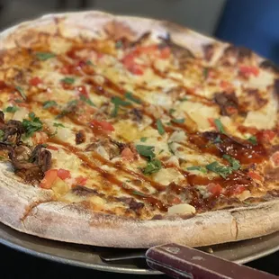 Sweet and spicy pork pizza