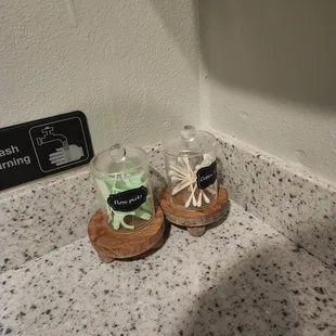 Floss picks and q-tips in the restroom - don't mind if I do!