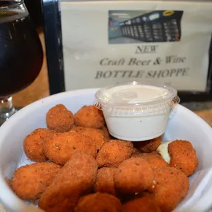 Fried Cheese Curds – Wisconsin Cheese Curds with a Spicy Crispy Crust with Ranch Dip