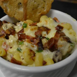 Blackened Chicken Mac n’ Cheese – Blackened Grilled Chicken, Cavatappi Pasta, Gruyere and Cheddar Cheese Broiled till Golden Brown