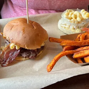 Mac N' Cheese Burg'r with Sweet Potato Fries and Mac N Cheese