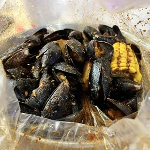 Spicy Seasoned Mussels @Crafty Crab Atlantic