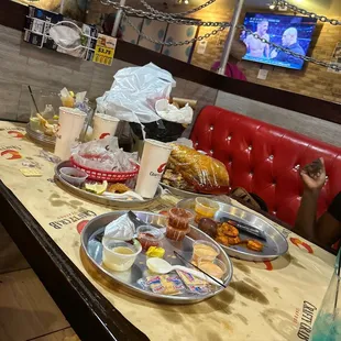 This is THE SPOT on a Saturday when you trying to get away from Life‼ Chill, Vibe, and ask for the waitress named DYNASTY AKA "D"-