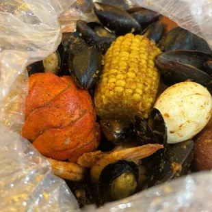 #H3. Holiday Lobster Special