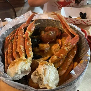 1 LB . Snow Crab Legs