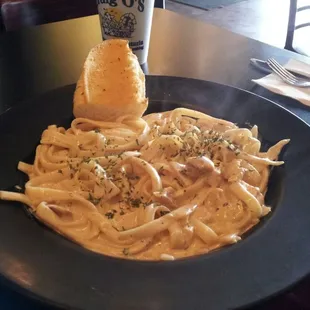 Chicken Alfredo. Yum!