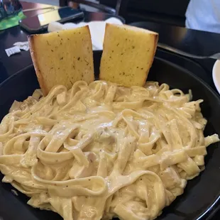 Chicken Fettuccine Alfredo