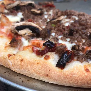 a closeup of the pizza