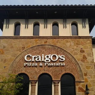 oysters and mussels, outside