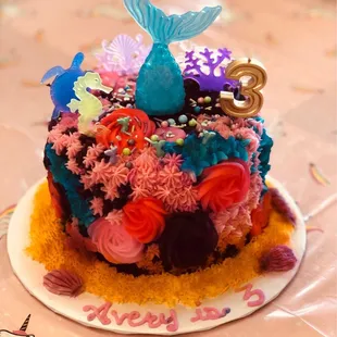 Craig's Cake team did a great job for our daughter's Mermaid cake!