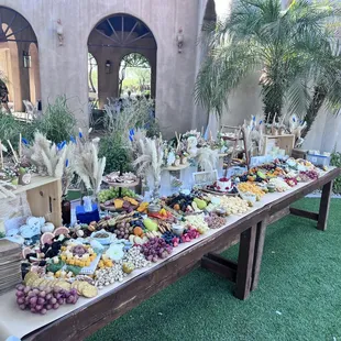 Wedding Cocktail Hour, Lets Graze!