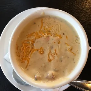 Spicy cheeseburger soup