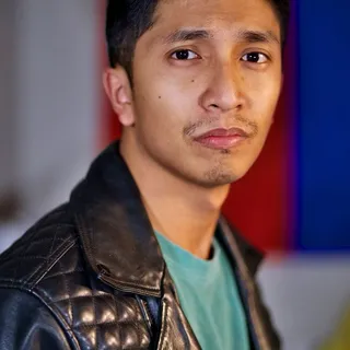 Gino V.