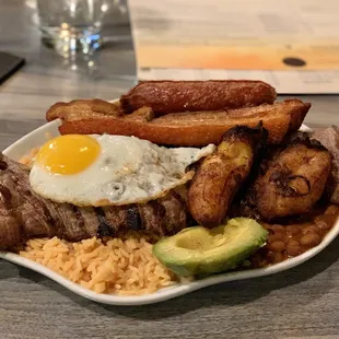 Columbia Bandeja Paisa