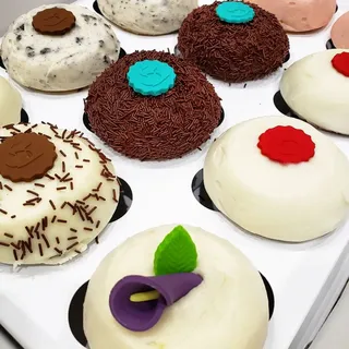 Assorted Dozen Cupcakes