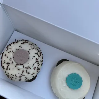 Gluten Free Vanilla on Vanilla Cupcake