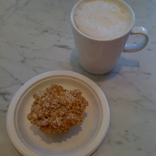 16 oz. Crave Cupcake Latte