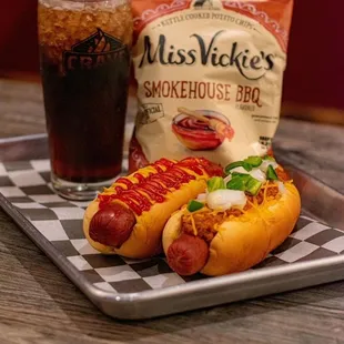 2 Hot Dog Combo for only $8.99! Everyday, all day!