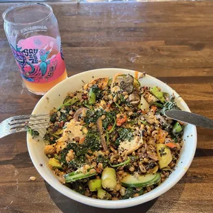Ancient Grains Bowl (mixed with a chicken breast)