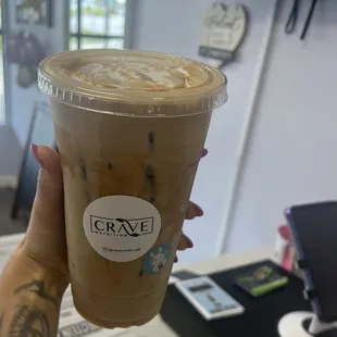32oz iced caramel latte
