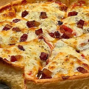 Meat butter crust pizza with pork belly!!