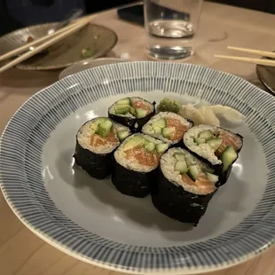 Salmon roll