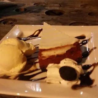 Red Velvet Cheesecake