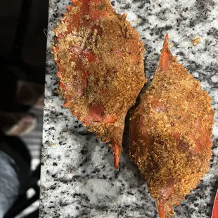 male large were smaller than the medium females that brought this week from another gender and 4 crabs were bad!