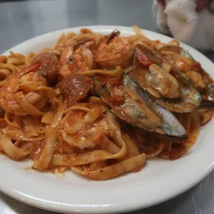 Pasta Jampalaya with Mussels and Shrimps