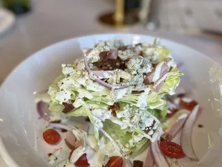 Dapper Dine & Lounge