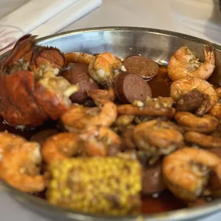 Lobster and shrimp with all the flavors