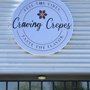 Craving crepes sign