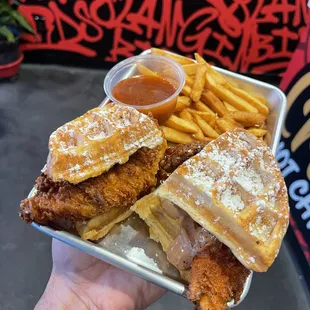 CHICKEN AND WAFFLES SLIDERS
