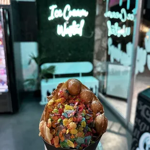 food, dough desserts, donuts