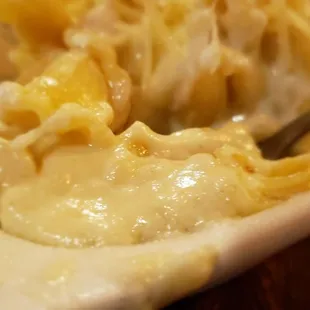 Look how creamy the 5 cheese Mac and cheese is