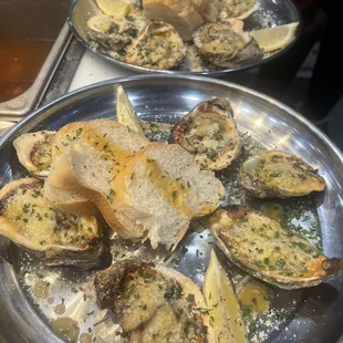I tried the chargrilled oyster and it was super great .. and also we order fries seafood plater and it was really full