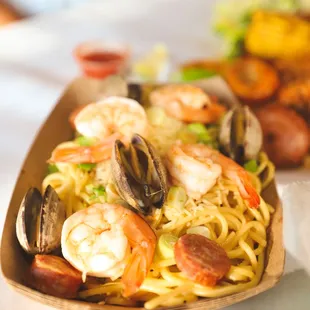 Garlic Cheese Noodles with Seafood Add Ons