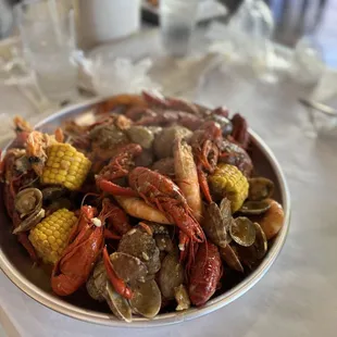 Clams, shrimps and crawfish