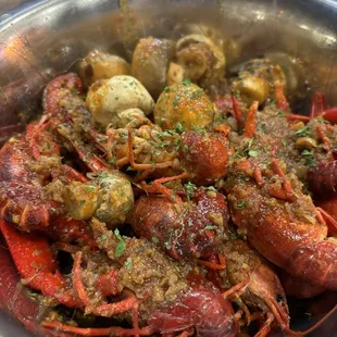 1 Lb. Crawfish with "The Sauce" and mushrooms