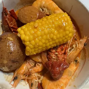 1/2 shrimps and 1/2 crawfish combo- house sauce- mild