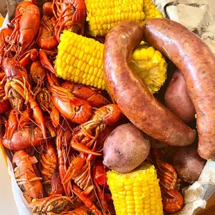 crawfish and corn on the cob