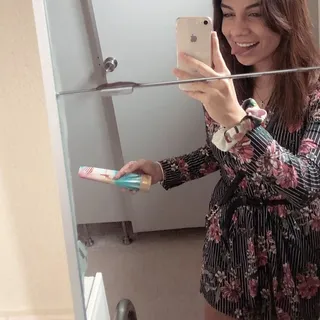 Victoria R.