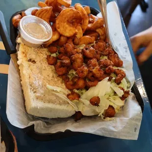 Crawfish po boy