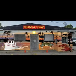 craws and claws
