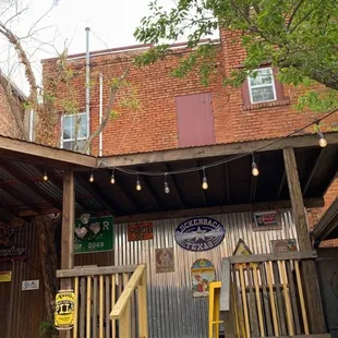 Outside dining and environment