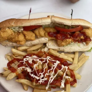 Catfish poboy.